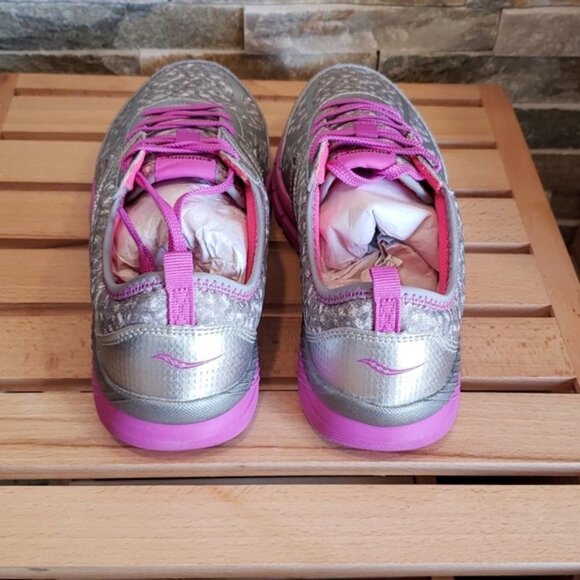 Saucony Girls Volt Running Shoe - Picture 10 of 10